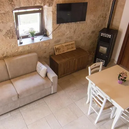 Holiday home Dimora Del Capriolo San Donato Val di Comino